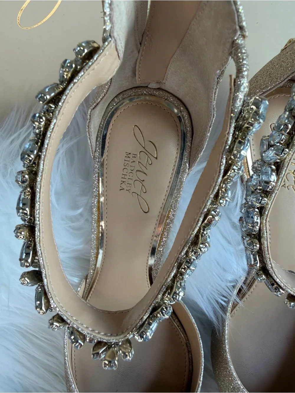 Jewel Badgley Mischka Raleigh Pointed Kitten D’Orsay Lt. Gold Ankle-Strap 8.5